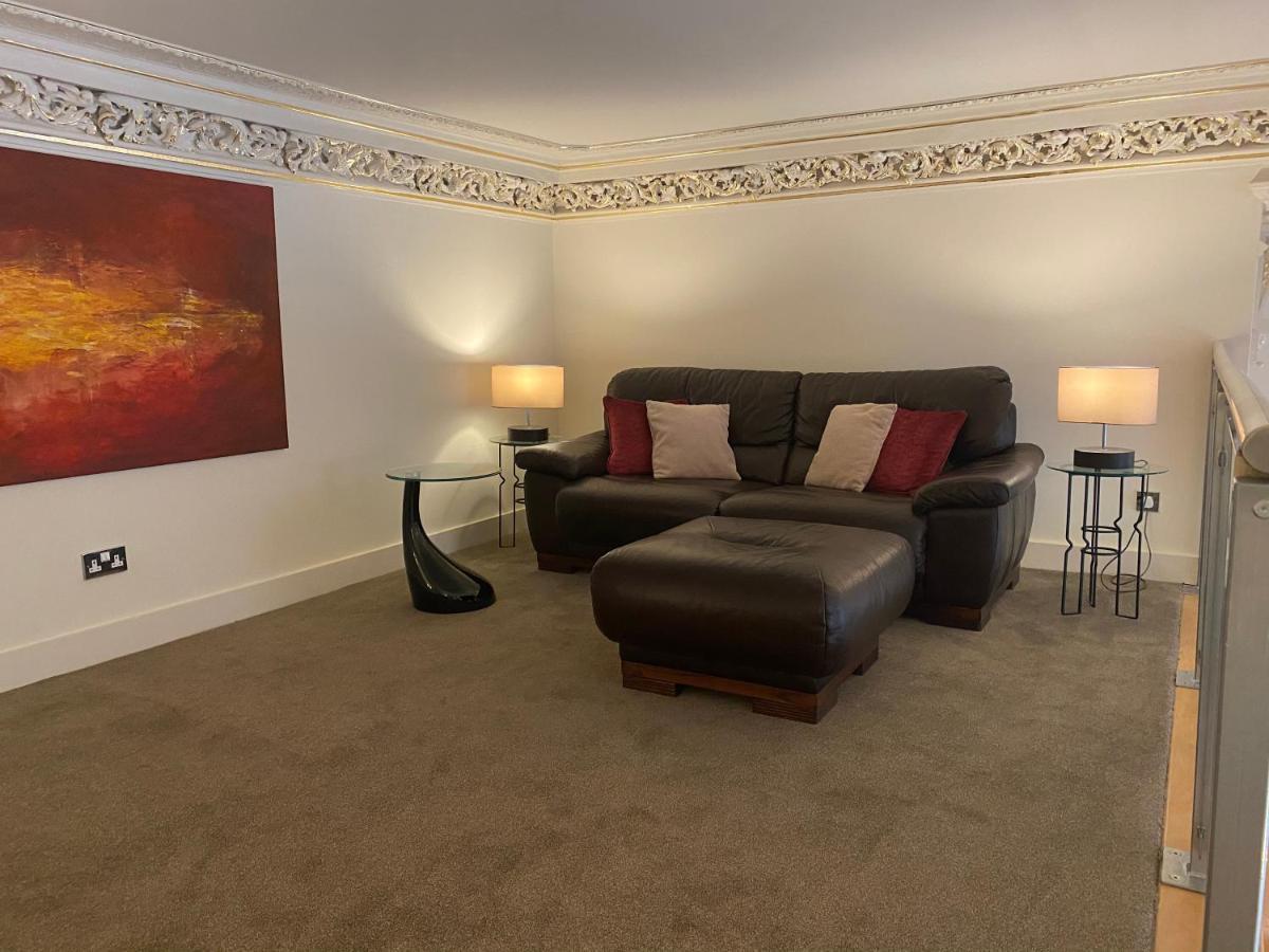 Appartamento Perfect In The Park Glasgow Esterno foto